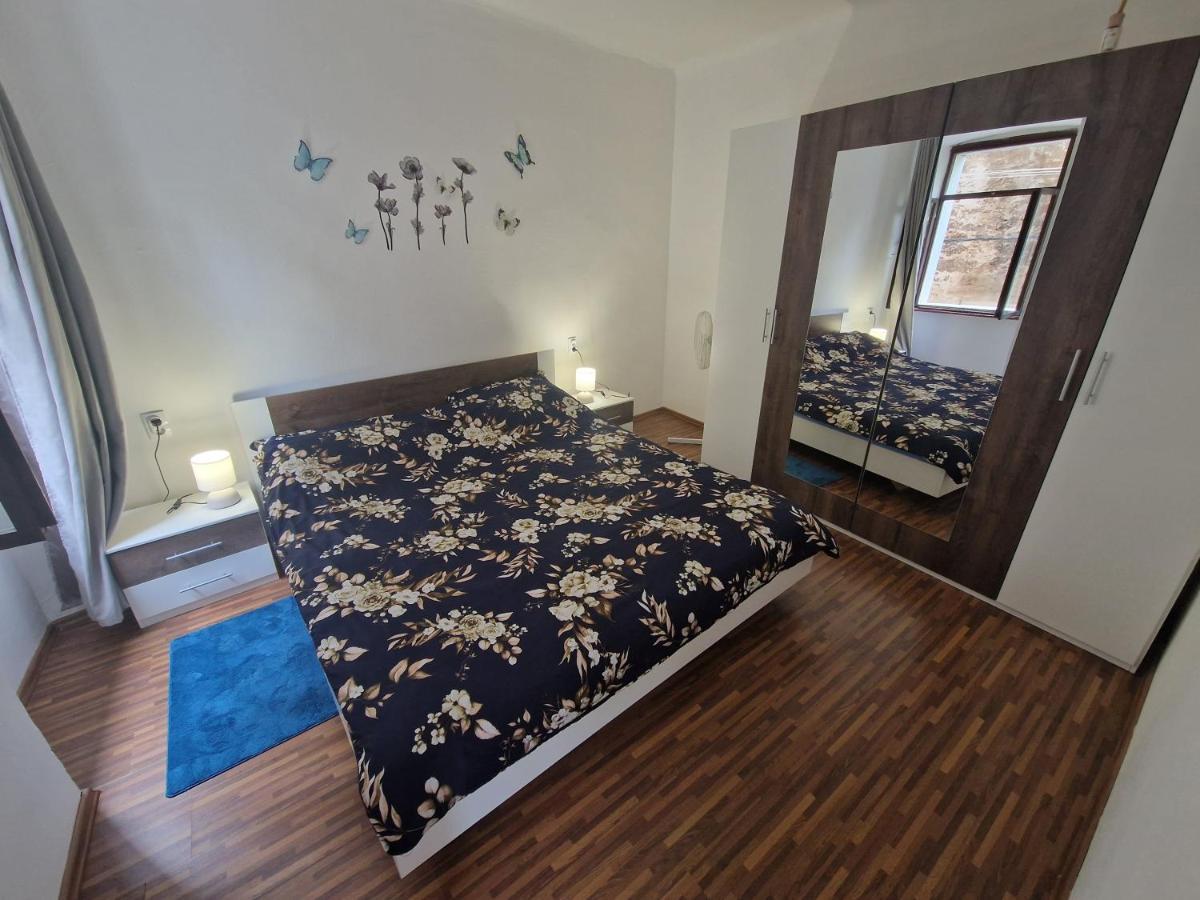 Appartamento Crystal Deluxe Rovigno Esterno foto