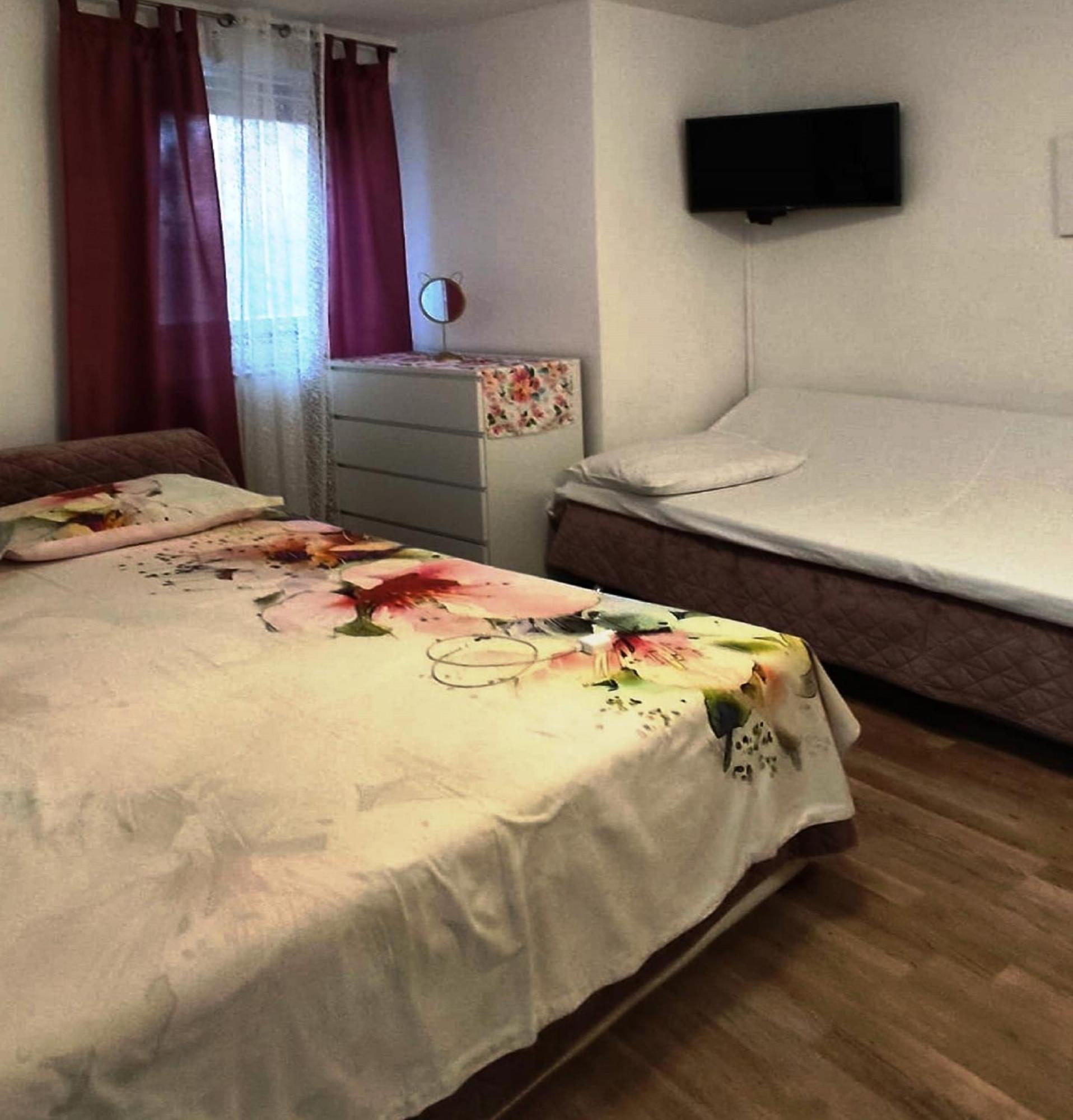Appartamento Crystal Deluxe Rovigno Esterno foto